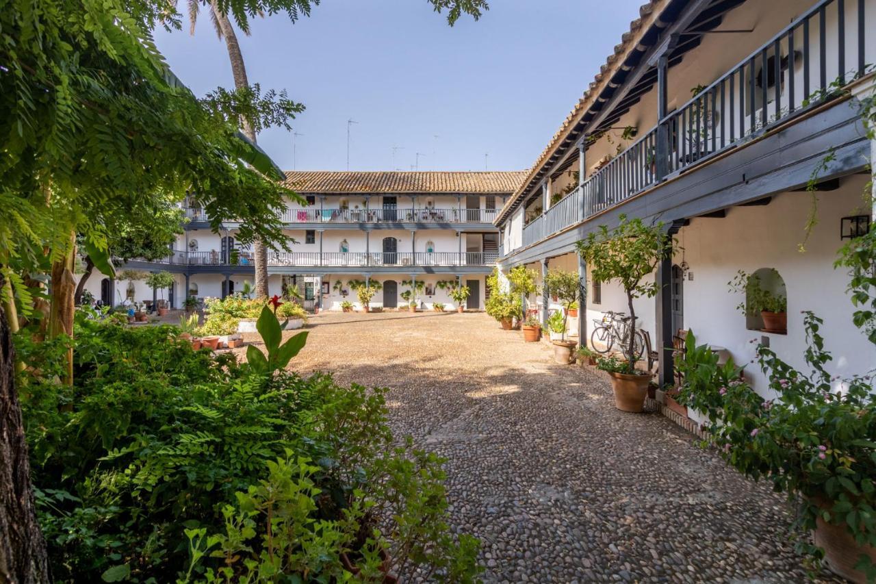 Conde Central Courtyard By Valcambre Севиля Екстериор снимка